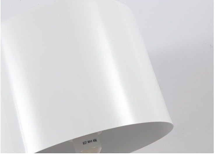 Einfache moderne Wohnzimmerlampe