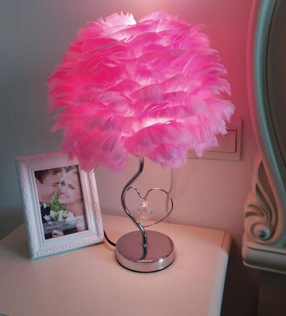 Moderne Gefieder Tischlampe für Schlafzimmer