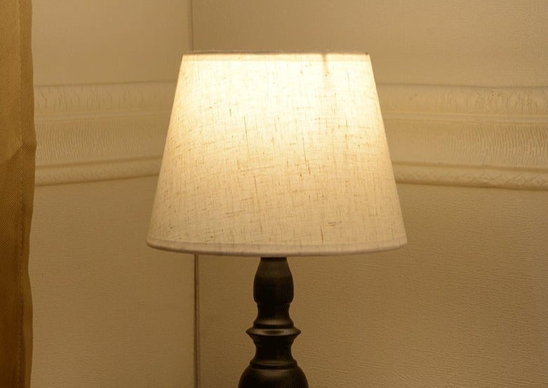 Schreibtischlampe aus Harz für Schlafzimmer