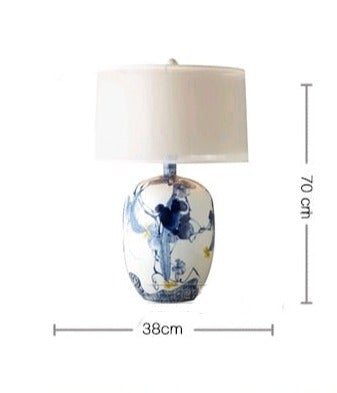 Neue schlichte Schlafzimmerlampe