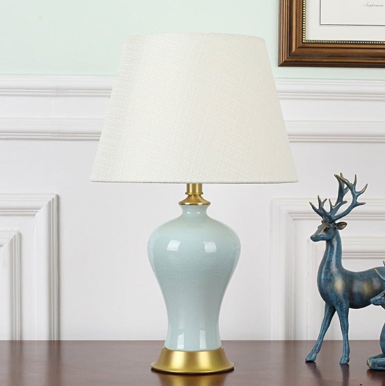 Elegante Nachttischlampe aus Keramik