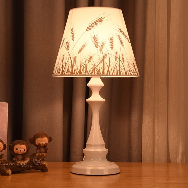 Klassische Schlafzimmer Nachttischlampe Lampenschirm aus amerikanischem Leinen