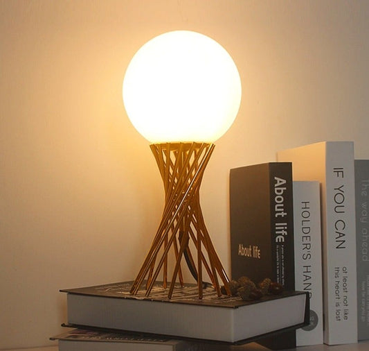 Moderne LED Tischlampe für Wohnzimmer